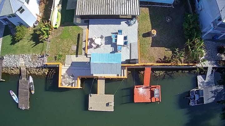 River Point Getaway - Weeki Wachee, FL