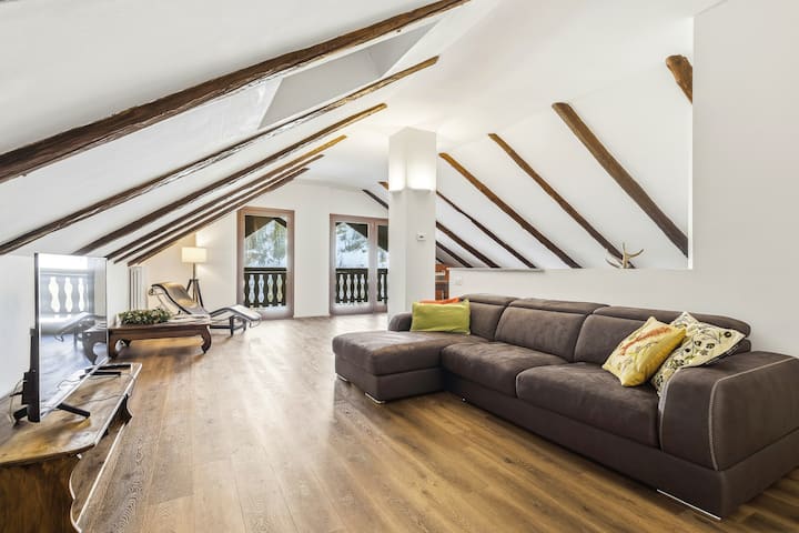 Hostdomus - Inside Alps Suite - Sestriere