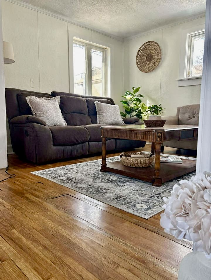 Bungalow On Beaumont - Grand Falls-Windsor