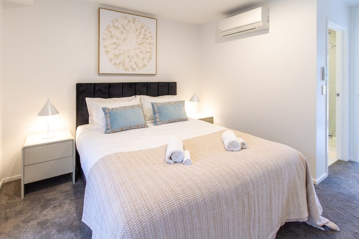 Kiyoyozi kwa ajili ya kupasha joto au kupoza chumba cha kulala.