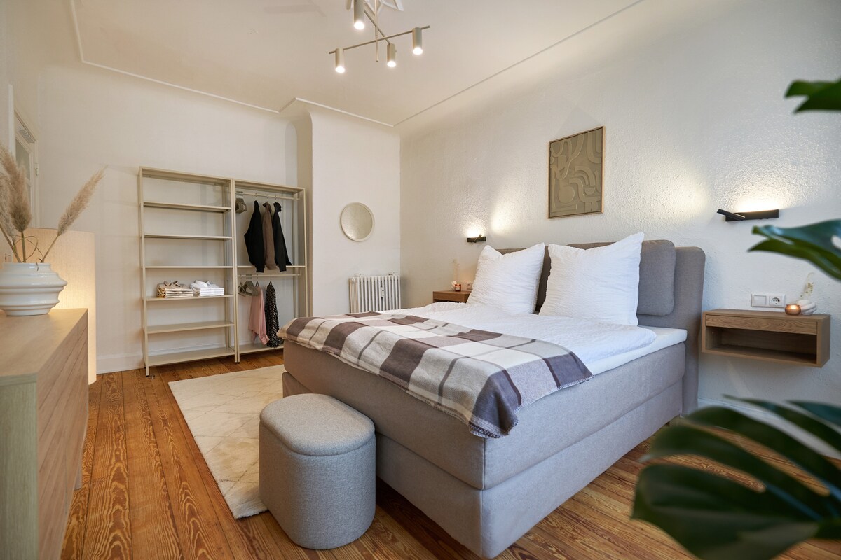 The Repsody: city center apartments for groups and families