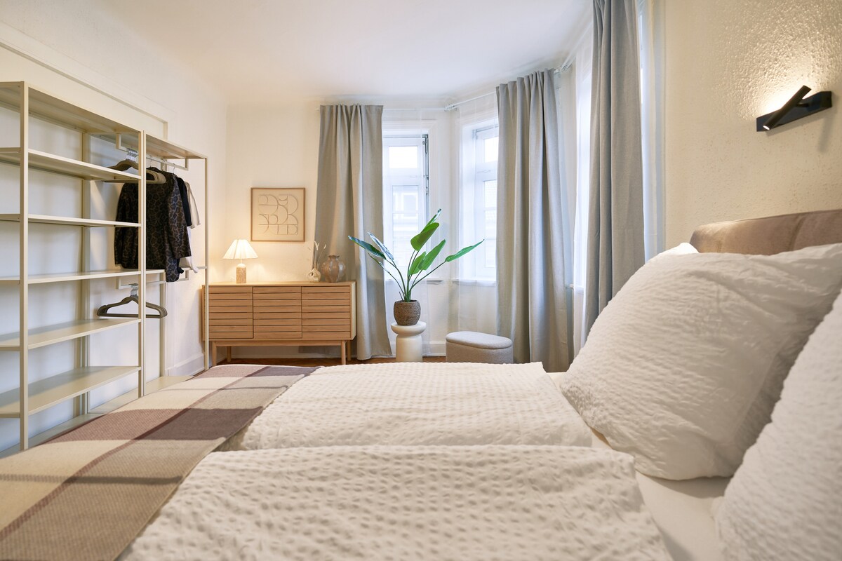 The Repsody: city center apartments for groups and families