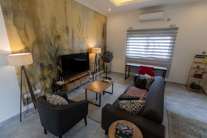 Entire Well Maintained Two Bedroom House - ザンビア