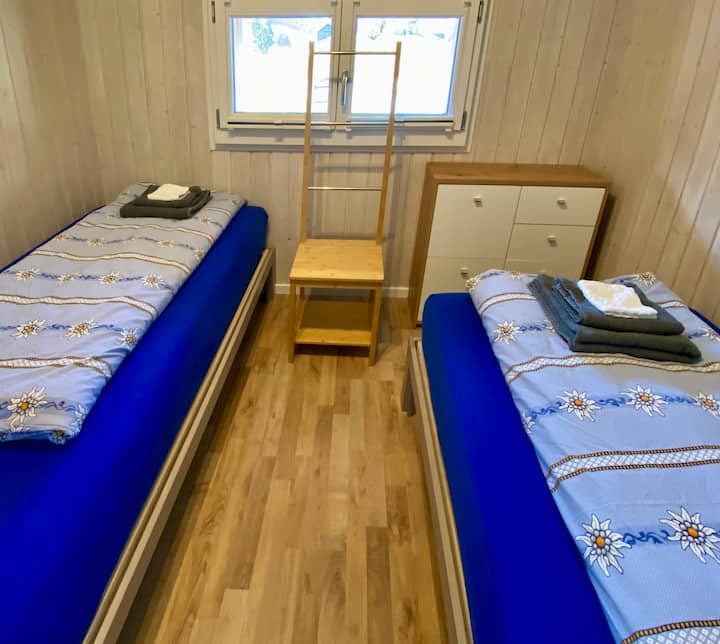 Schlafzimmer 2