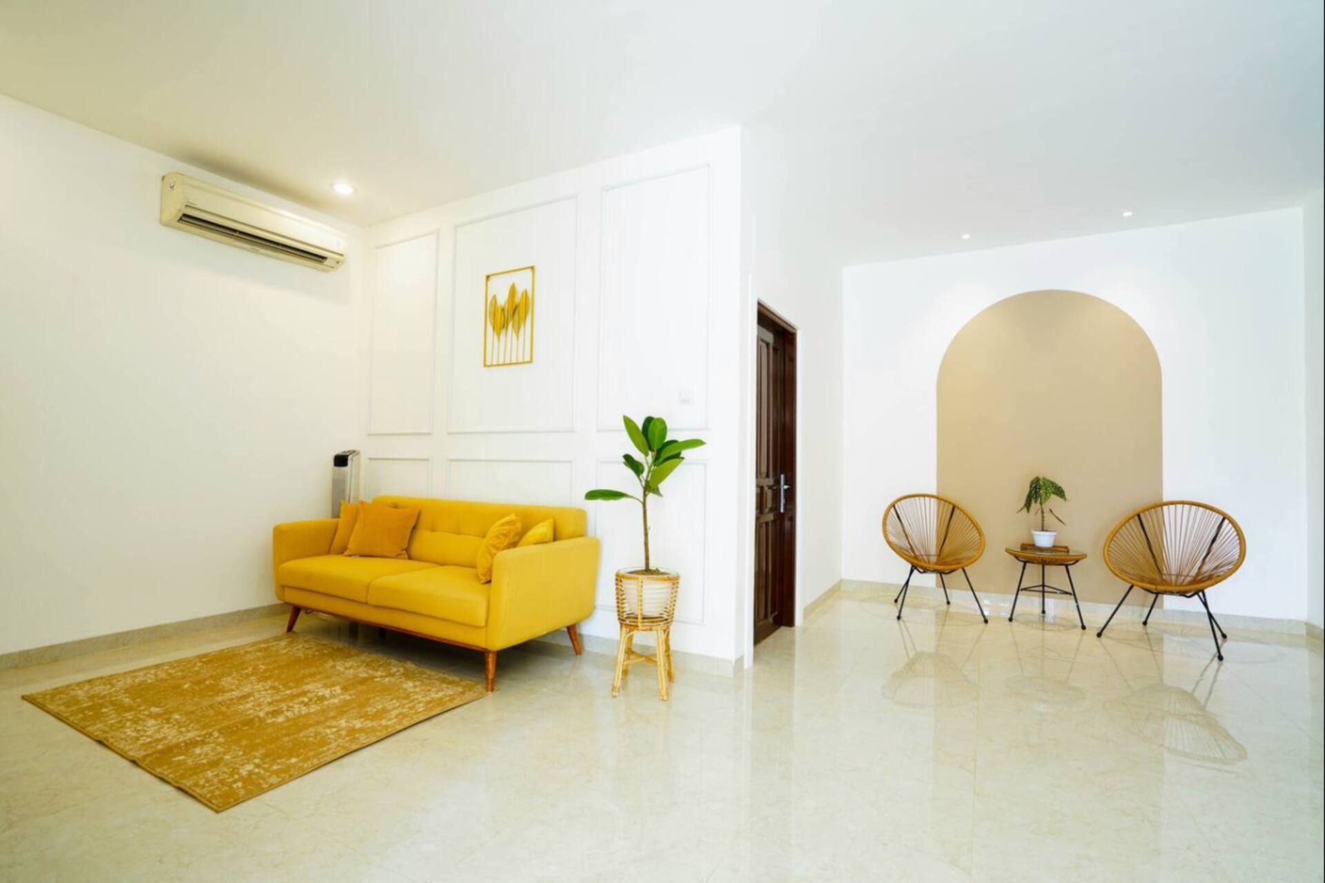 Cozy Temple Hideaway Private Villa in Yogyakarta 3