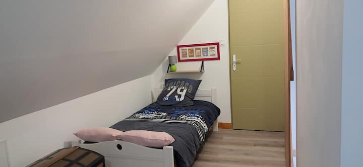 Jedan jednostruki krevet