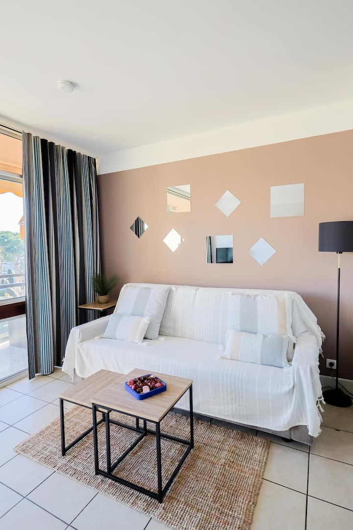 Studio Proche Mer Avec Parking Gratuit Et Clim - Cagnes-sur-Mer