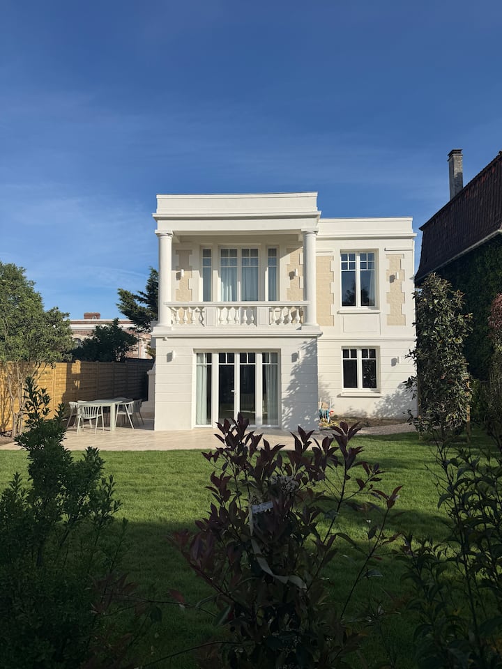 Maison De Famille Baignée De Lumière - Deauville