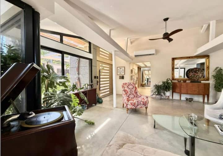 Luxury Beachfront House | Steps From The Sea - Puerto Colombia