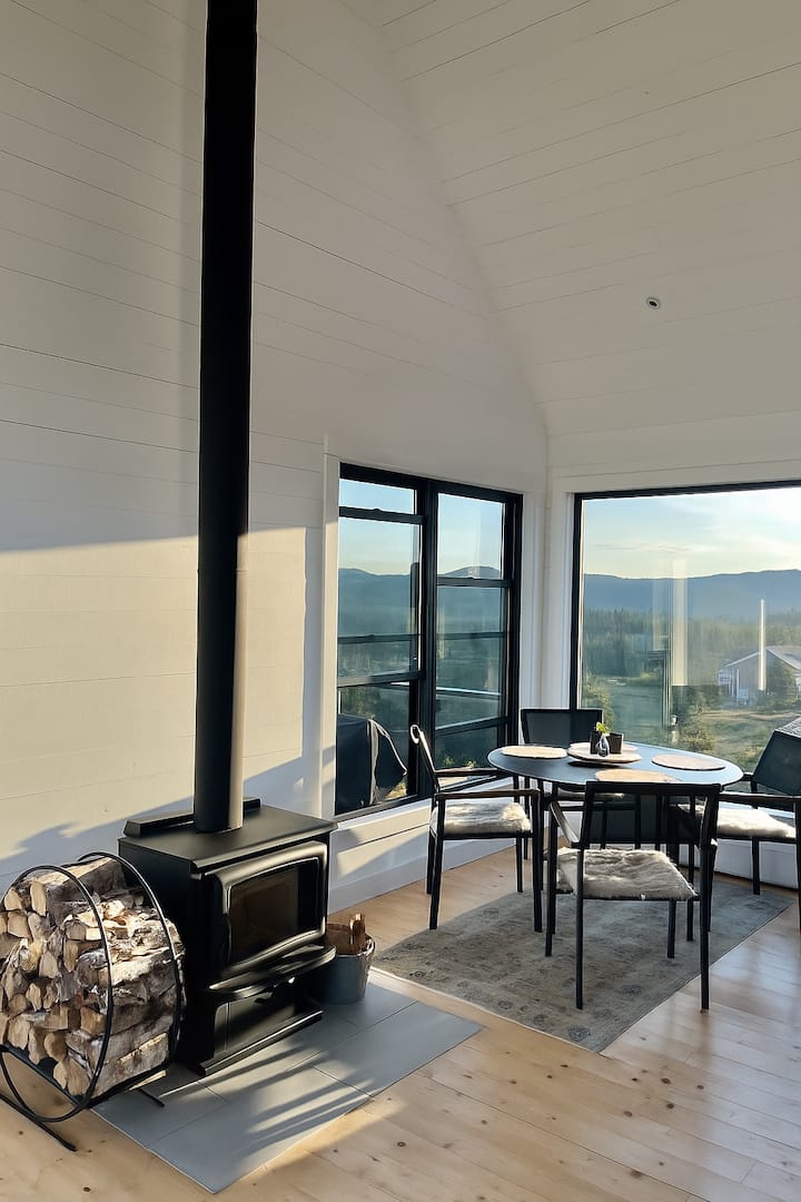 Halfway Hill House | Quiet Luxury by the Ocean - Houses for Rent