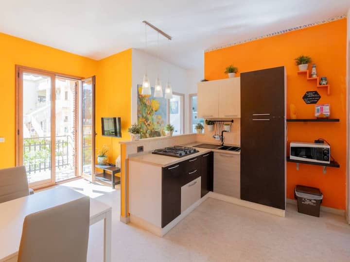 Family-friendly 2br  8 Min Walk To San Vito Beach - San Vito Lo Capo