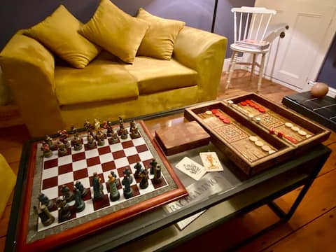 Popular Airbnb listing: Stylish Victorian home-away-from-home in Gloucester
