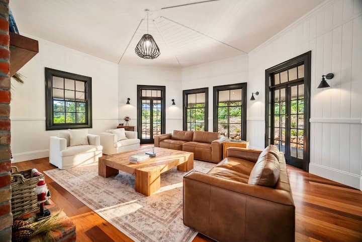 Charming Queenslander On 5 Acres & Lakeview - Tamborine Mountain