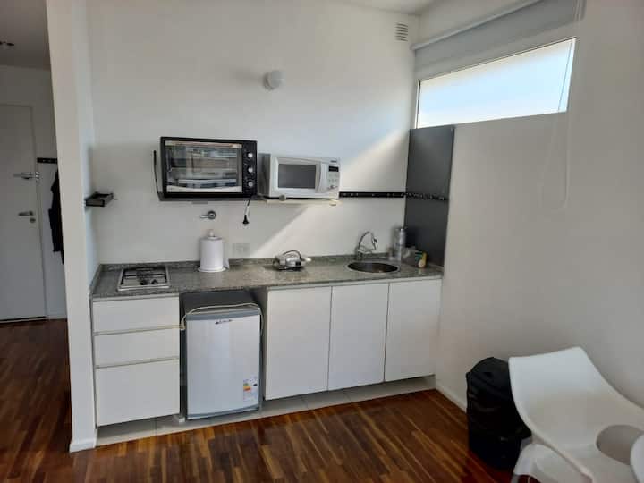 Kitnet com piscina e lavanderia em Belgrano
