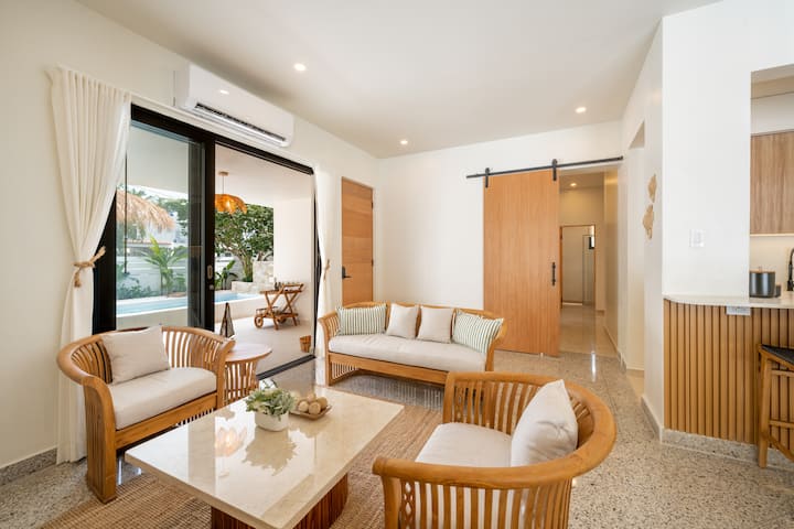 Luxury Coastal Retreat | Steps From The Beach - San Juan