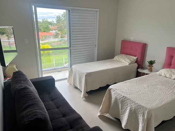 საძინებელი 4