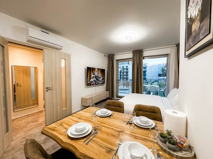 Modern Ac Apt | Free Parking | 15 Min Center - Praga