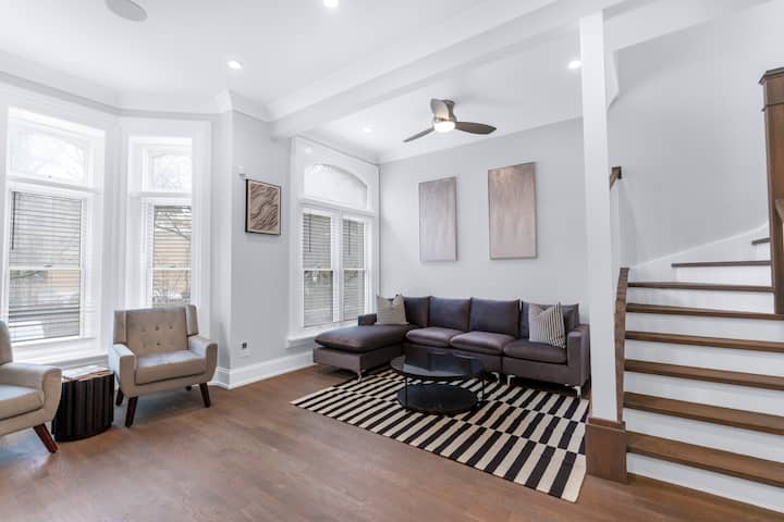 Gold Coast Pristine 5br|3.5ba| Patio| Parking - 芝加哥
