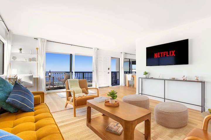 Ocean-front | Direct Beach Access | On The Strand! - Manhattan Beach, CA