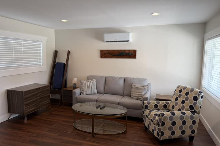 Waterview Deluxe Cottage - Crescent City, FL
