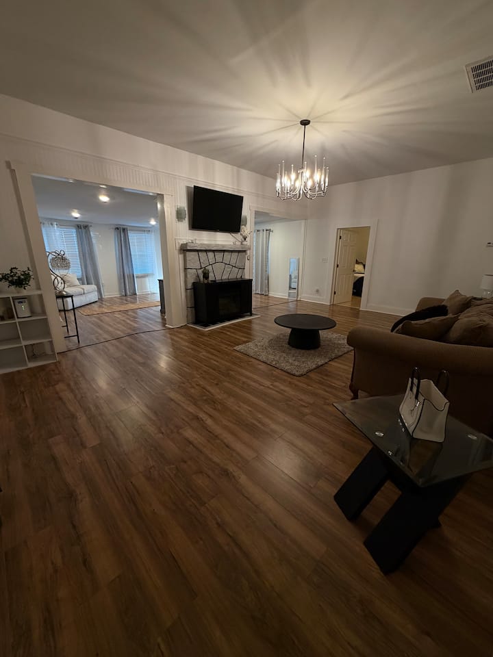 The Lithonia Luxe Stay - Lithonia, GA