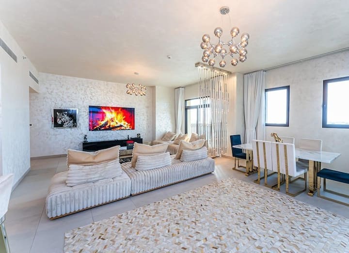 Luxury 4br Penthouse With 360° Sea Views - Dubai