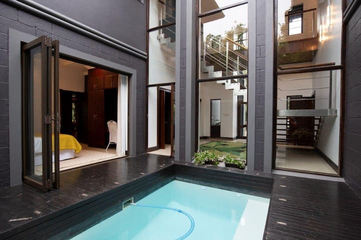 Zimbali 5 Bedroom Coastal Haven - Dolphin Coast
