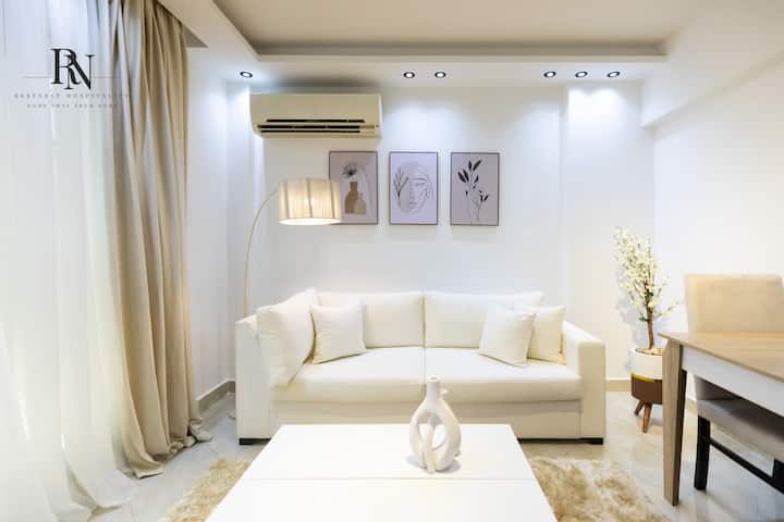Marvelous 1 BDR In Rehab City: Living room