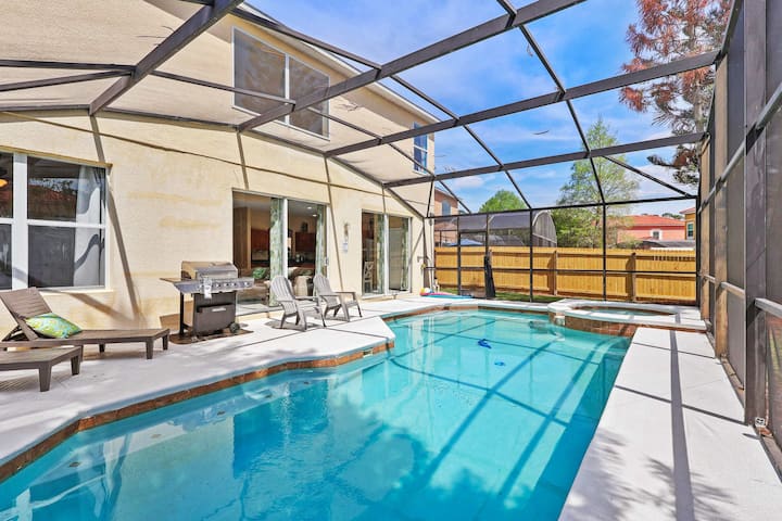 Mins 2 Disney Adventure Villa 8br, Vr & Theater - Kissimmee, FL