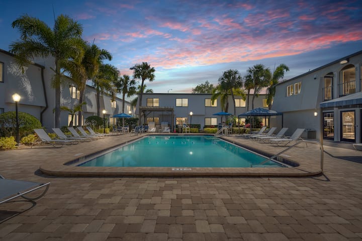 Luxury King Suite By Bayshore With Pool & Gym - Tampa, FL