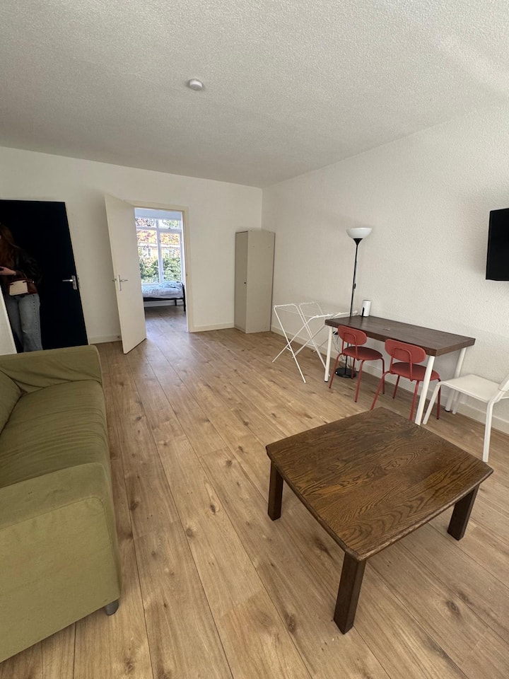 Expats House Ijmuiden 82 - Beverwijk