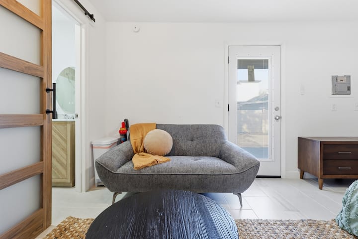 Cozy Private Studio In Seminole Heights - Tampa, FL