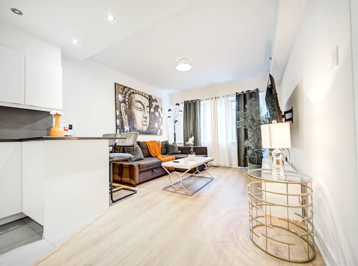 Charming Appartment Downtown Mtl - Montreal