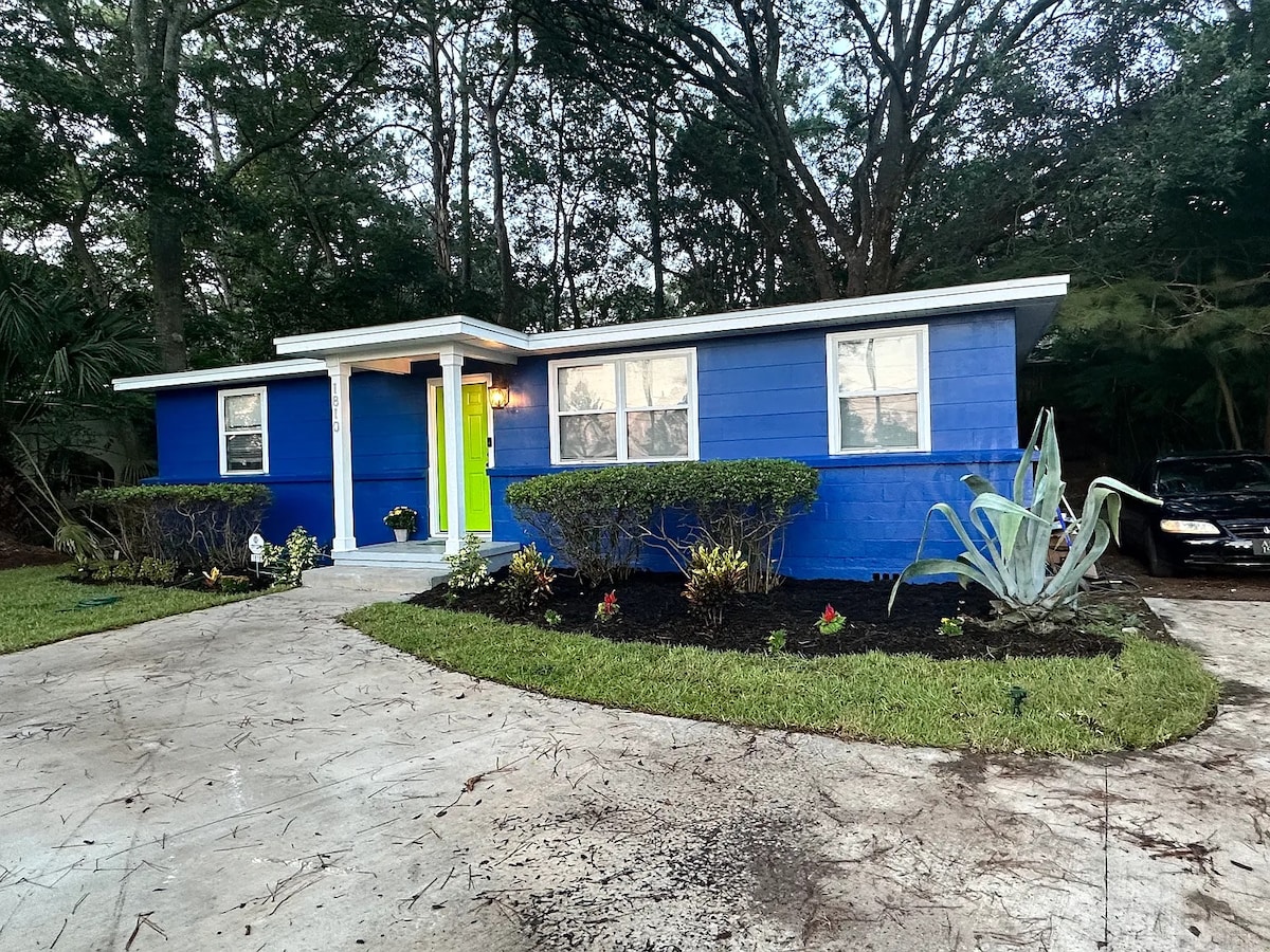 Home Away From Home: 3BR, Fully Furnished, Near TMH & Parks