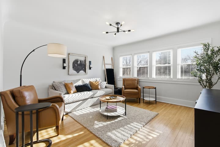 Private 2br Ferndale Flat | Walk To Downtown! - Ferndale, MI