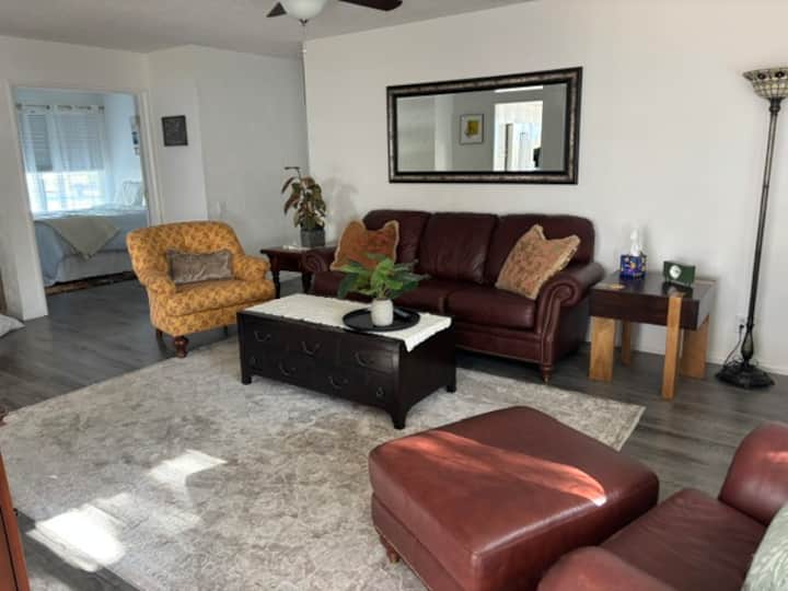 Lovely Home In Newbury Park, Ca - Thousand Oaks, CA