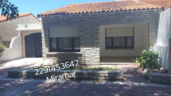 Alquilo Chalet En Zona 1 - Miramar