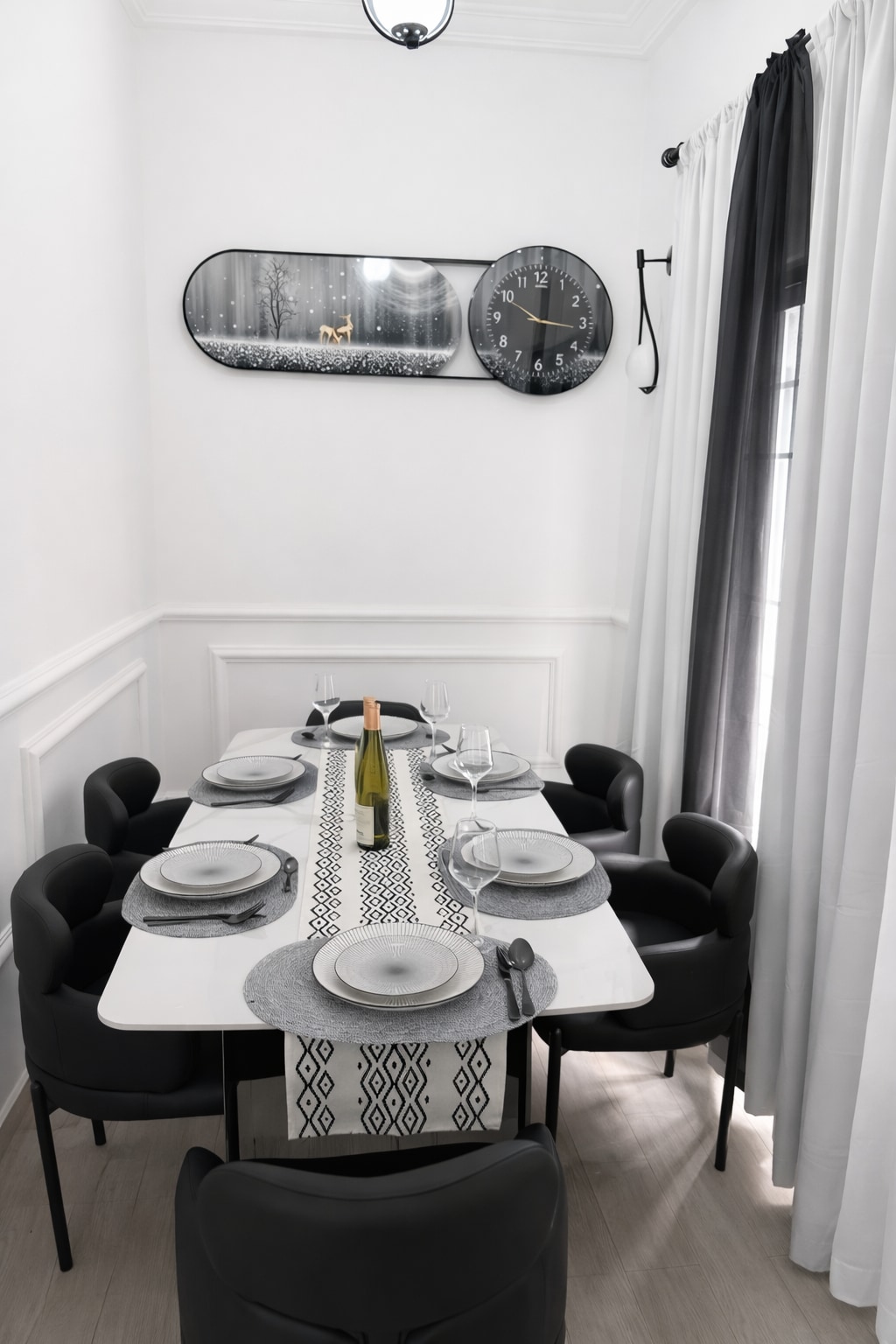 Dining area image 1