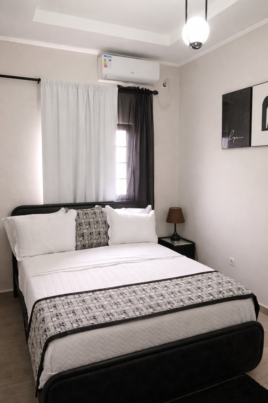 Bedroom 2 image 1