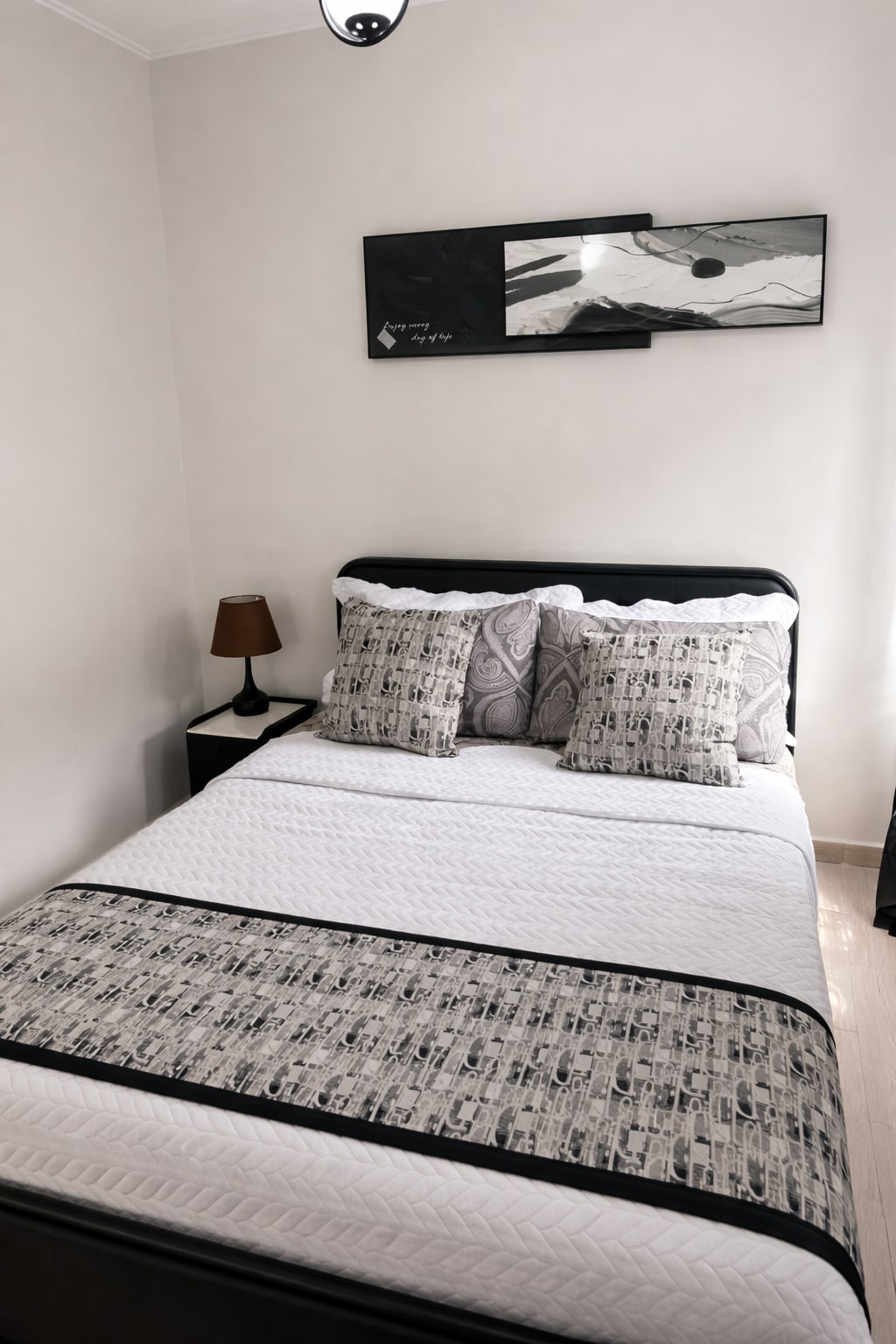 Bedroom 3 image 2
