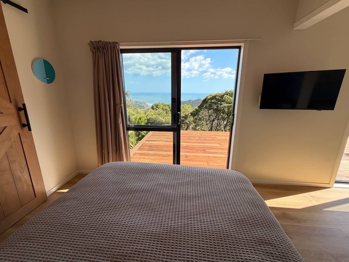 Piha - Entire Guest House 5