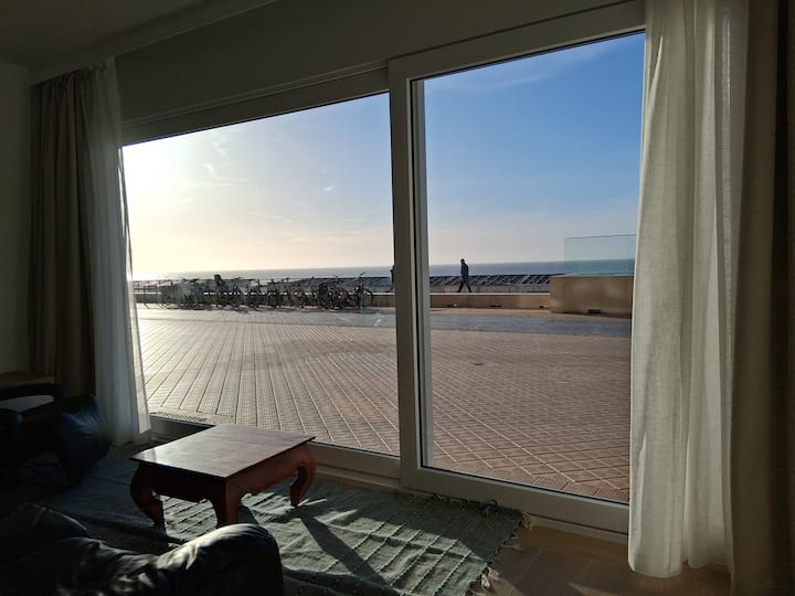 Appartement 2 Chambres, Rdc, Face à La Mer - Ostend