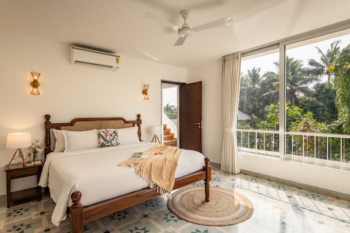 Bedroom 1 image 1