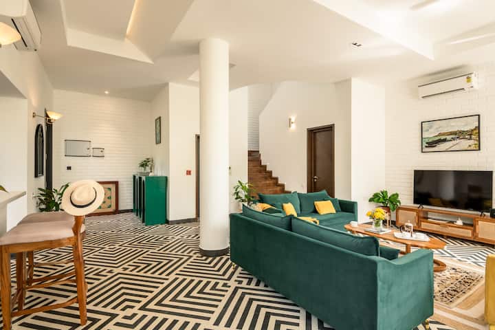 Living room image 3