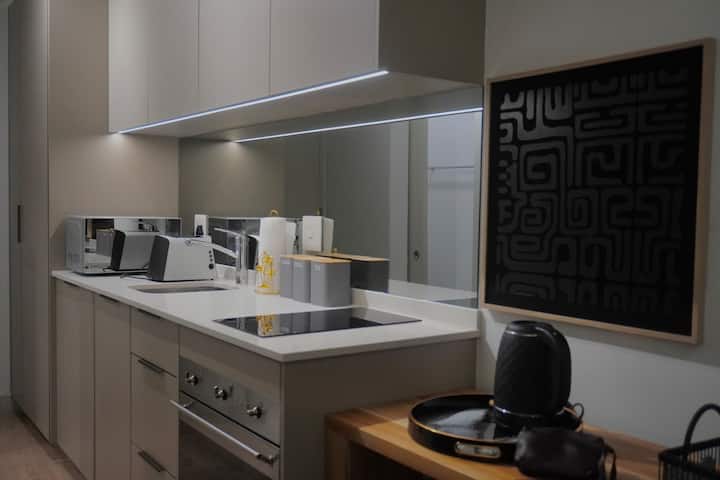 One Rosebank Executive Studio - Johannesburg