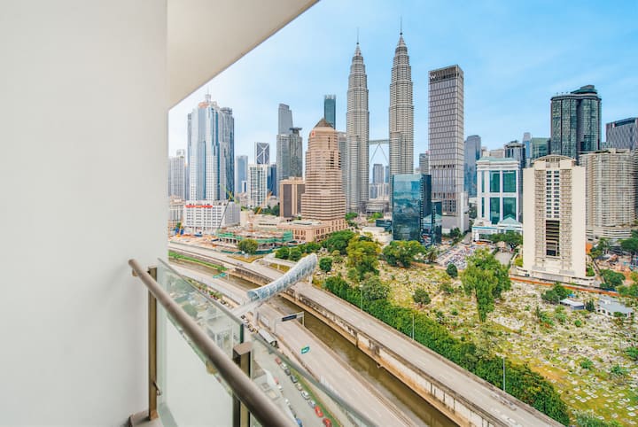 Legasi@kgbharu|klcc View| Train Station #22 - Sentul