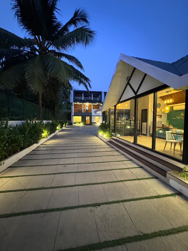 Your Private Rooms With All Amenities - Kumarakom