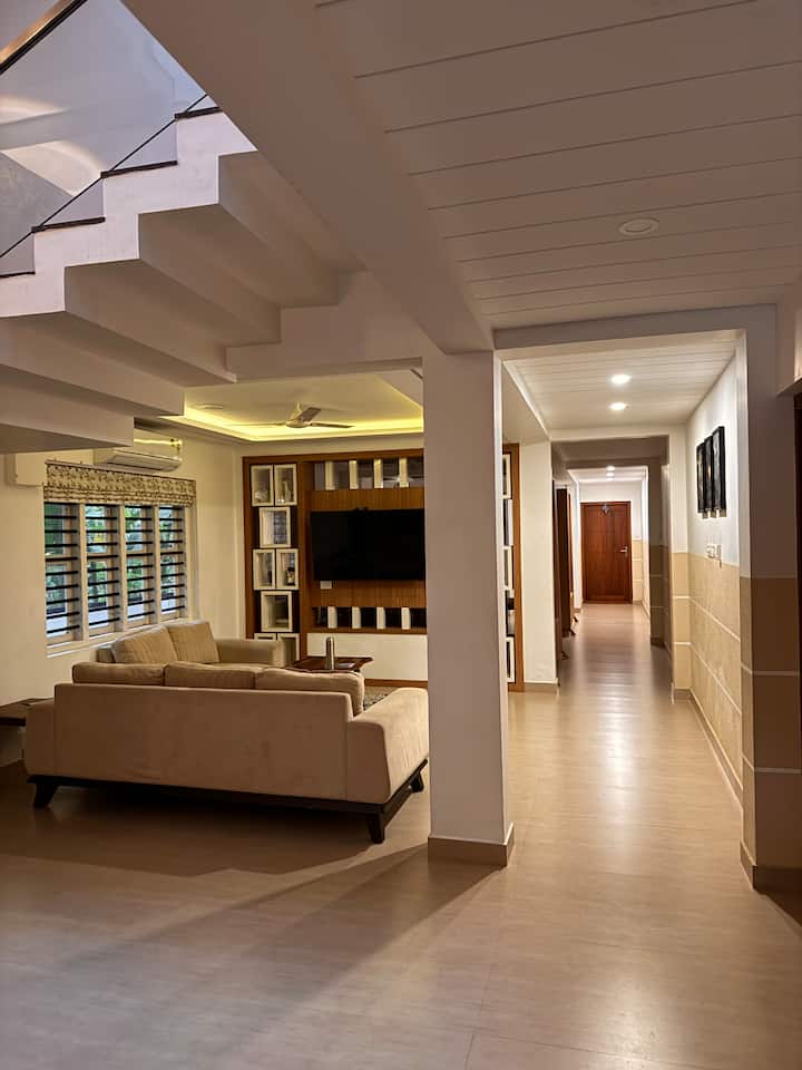 Your Private Rooms With All Amenities - Kumarakom