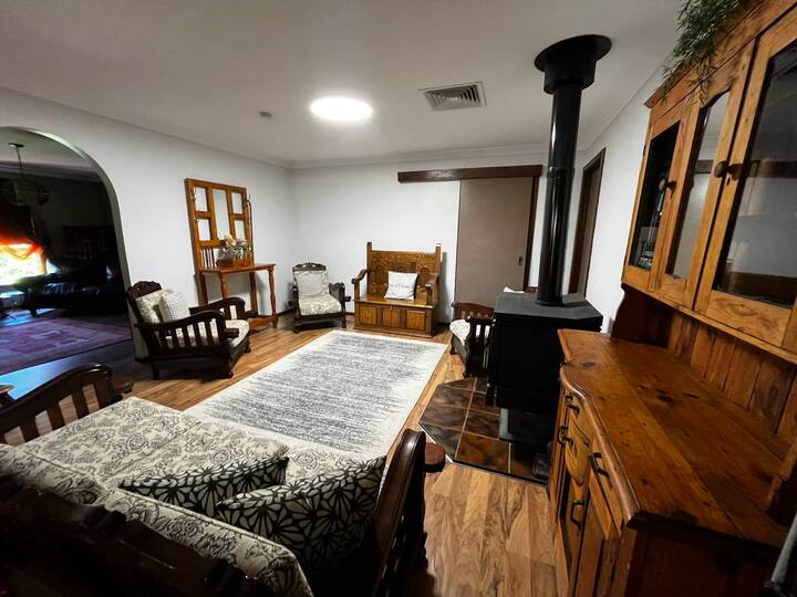 Home Away From Home - Kalgoorlie - Boulder