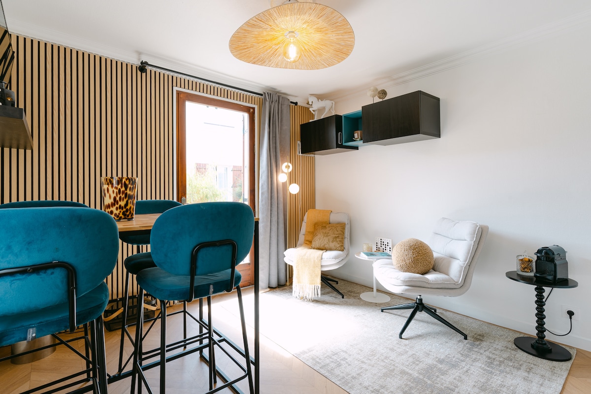 Top Airbnb: Seaside Apartment Spa & Sauna in Deauville